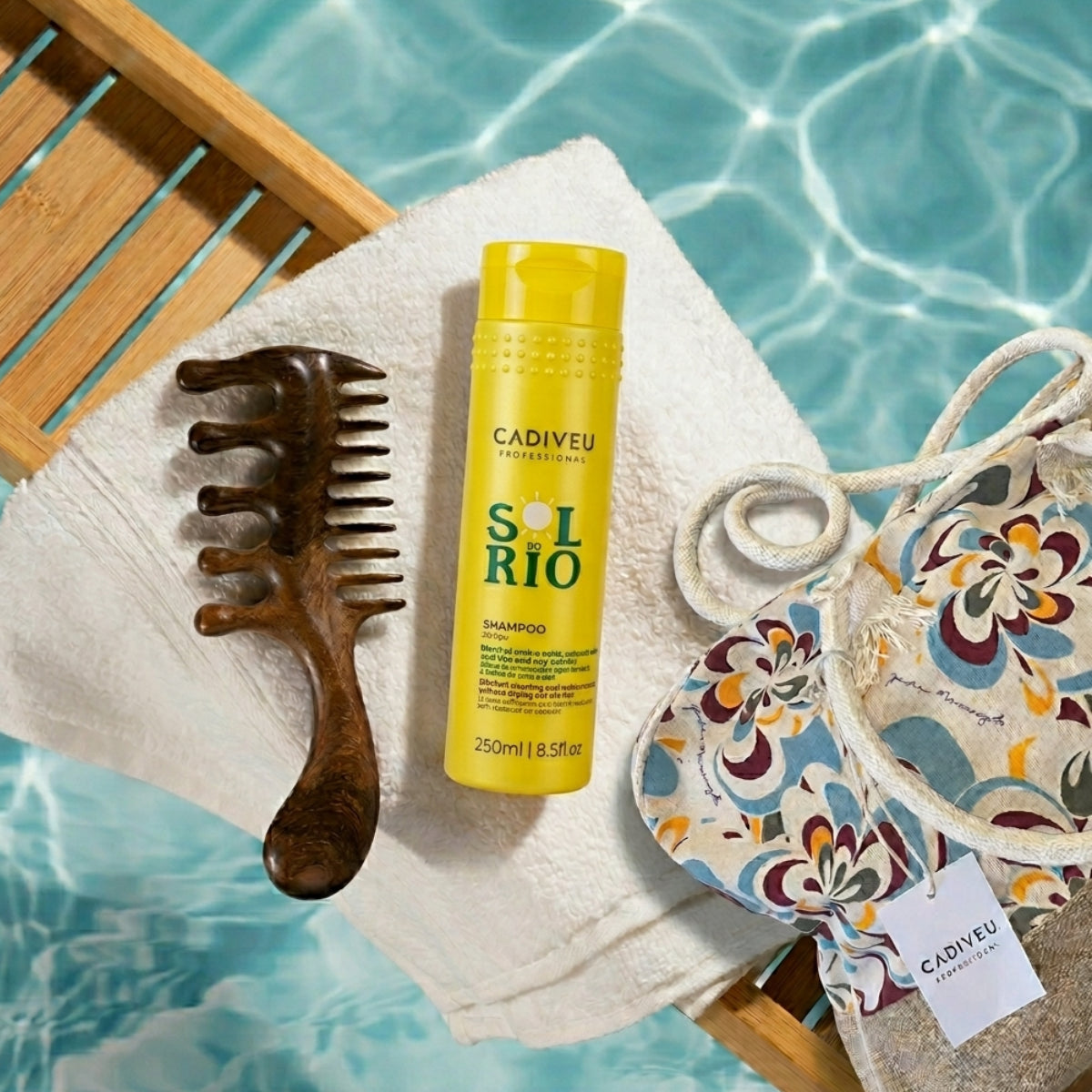 Kit Sol do Rio Cadiveu | Shampoo + Re-Charge Protein + Beach Waves Spray + Borsa Omaggio